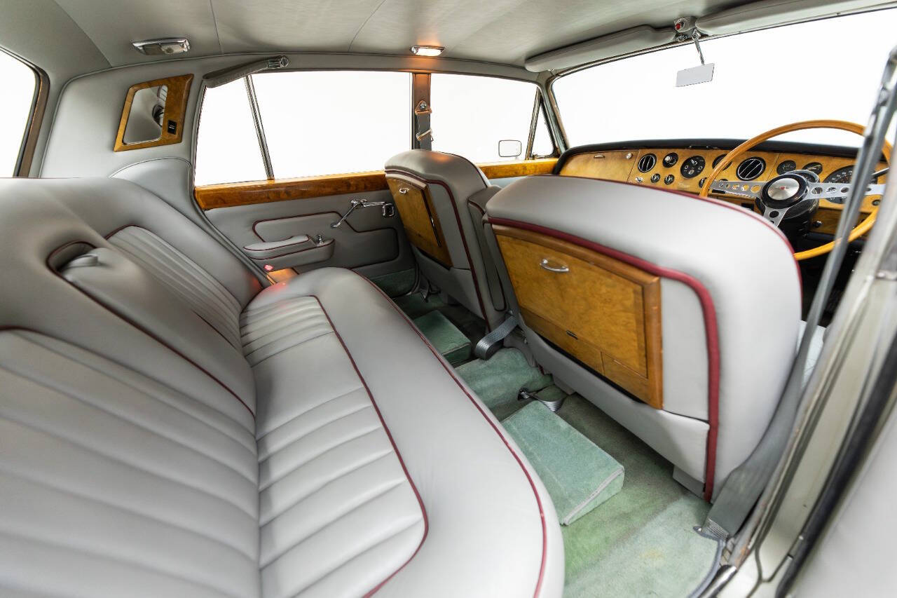 1967 Bentley T1 Saloon 144