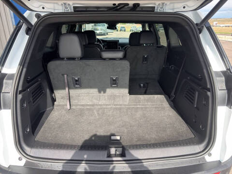 2024 GMC Acadia Elevation