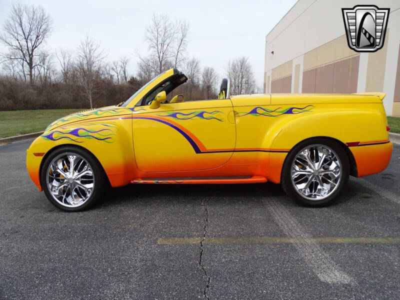 2004 Chevrolet SSR LS