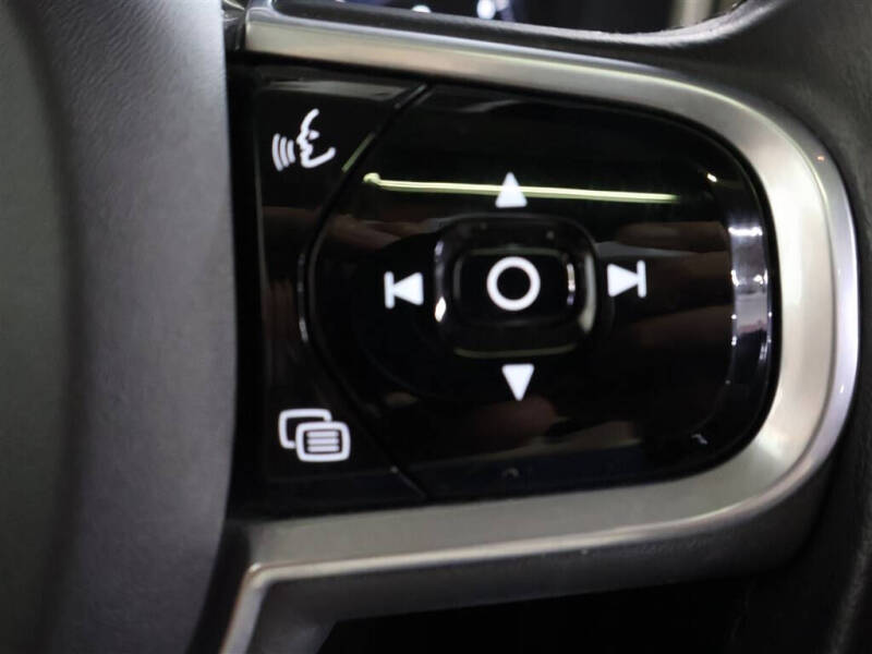 2020 Volvo XC90 T5 Momentum