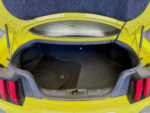 2021 Ford Mustang EcoBoost