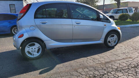 2012 Mitsubishi i-MiEV SE