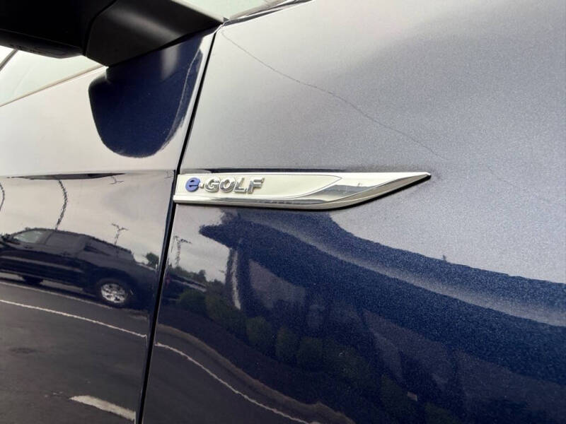 2016 Volkswagen e-Golf SE