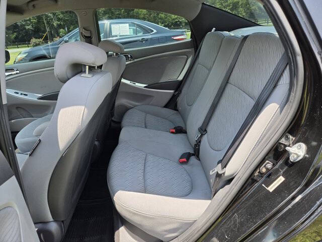 2012 Hyundai Accent GLS