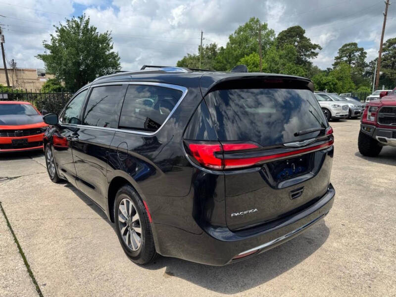 2021 Chrysler Pacifica Touring L