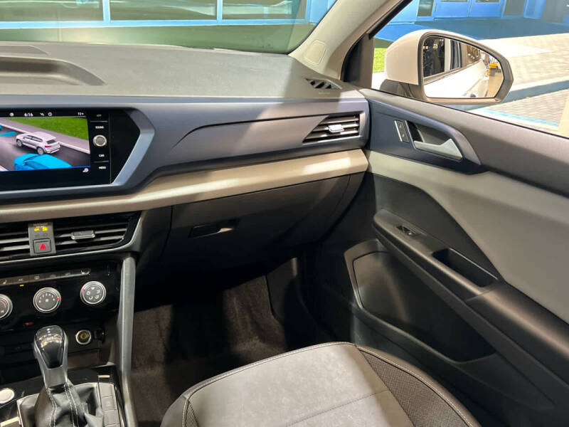 2023 Volkswagen Taos SE 4Motion