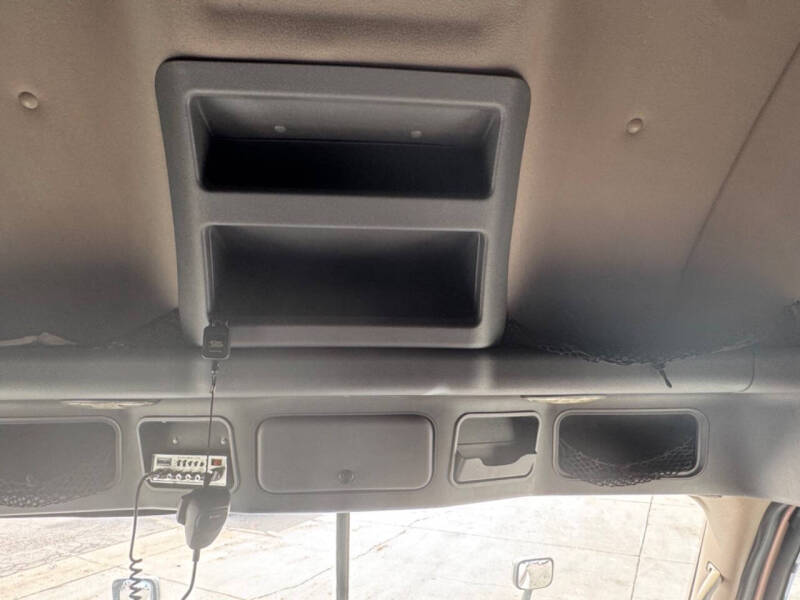 2013 Freightliner Cascadia