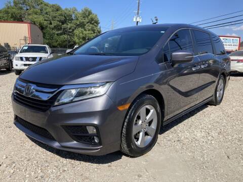 2018 Honda Odyssey for sale at CROWN AUTO in Spring TX