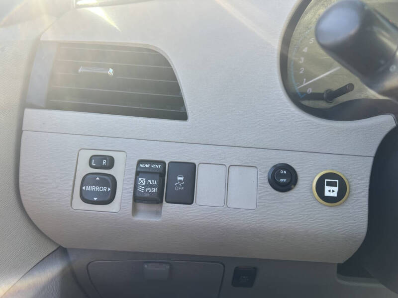 2011 Toyota Sienna