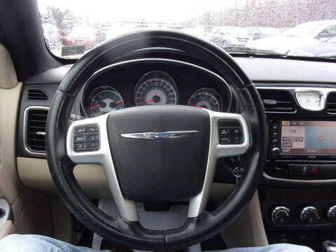 2012 Chrysler 200 Limited