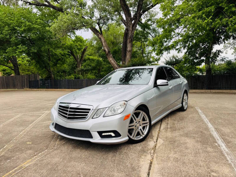 2011 Mercedes-Benz E-Class E350 Luxury's photo