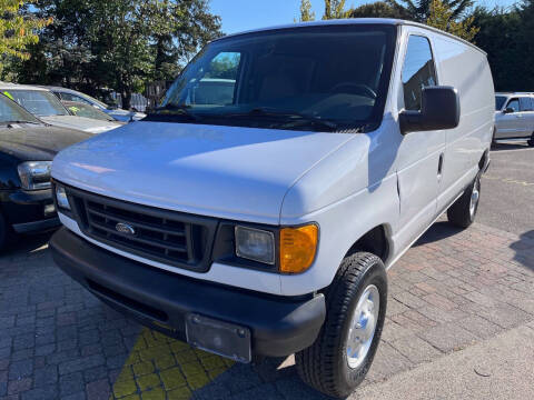 2004 Ford E-Series E-350 SD