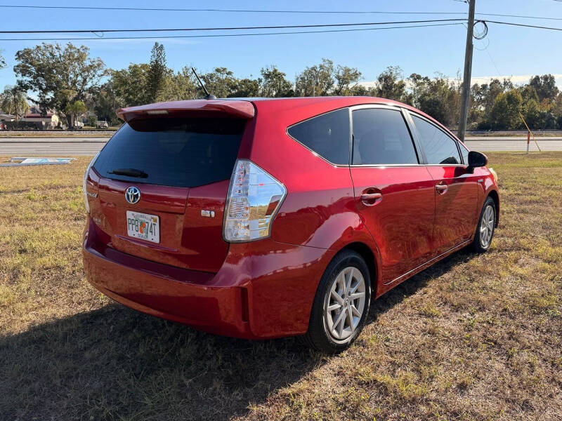 2013 Toyota Prius v Three