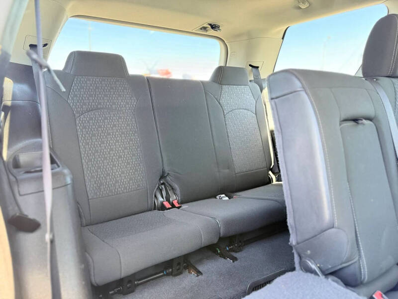 2016 GMC Acadia SLE-1