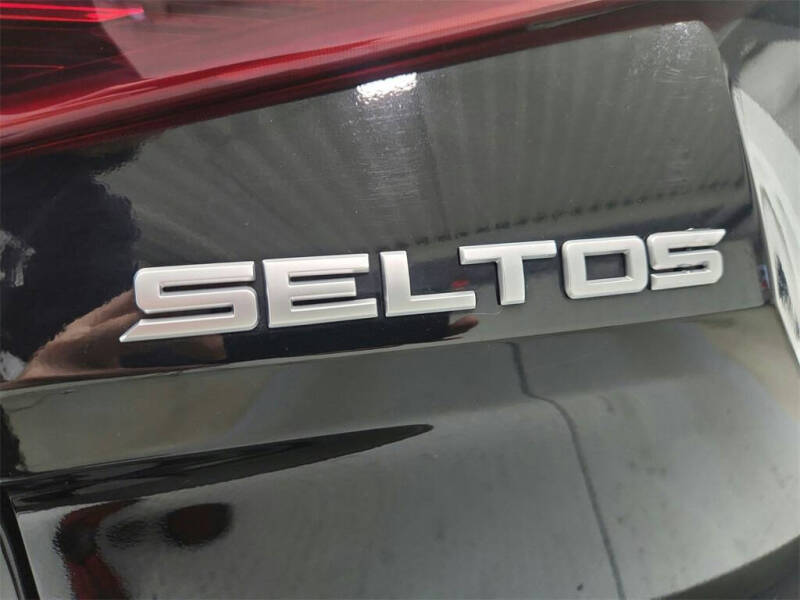 2023 Kia Seltos S