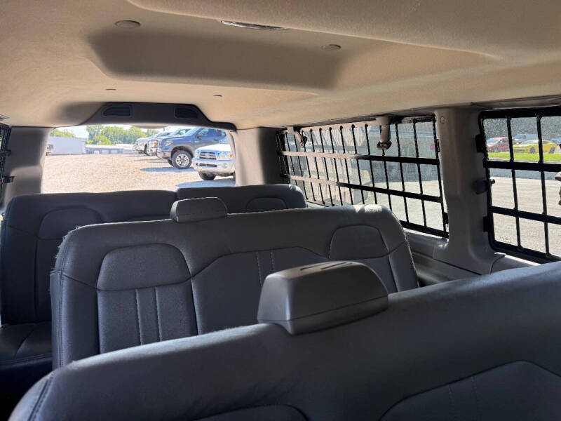 2017 GMC Savana LS 3500