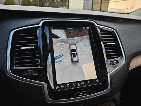 2025 Volvo XC90 B6 Plus Bright Theme 7P
