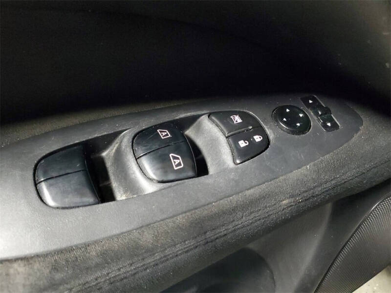 2013 Nissan Pathfinder SV