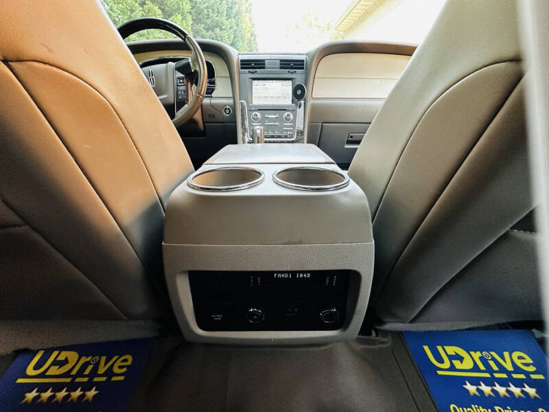 2016 Lincoln Navigator Select