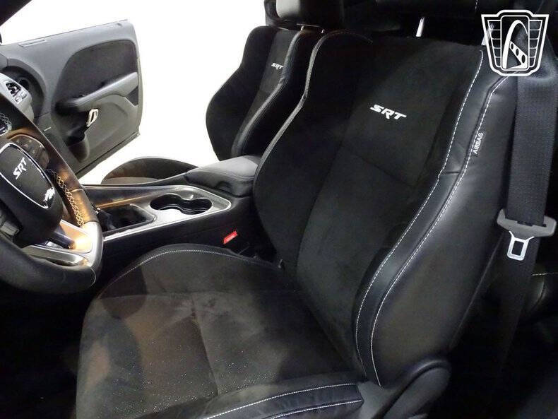 2015 Dodge Challenger SRT Hellcat