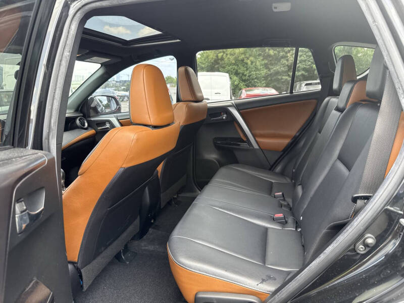 2016 Toyota RAV4 SE
