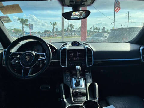 2018 Porsche Cayenne S