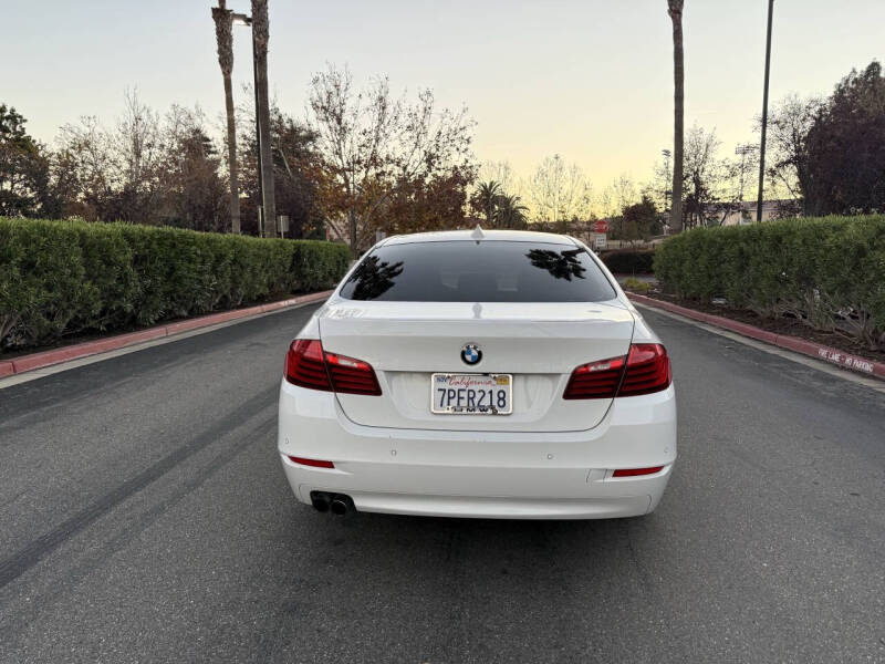 2016 BMW 5 Series 528i