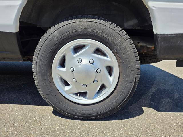 2012 Ford E-Series E-150