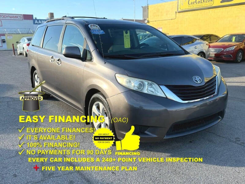 2011 Toyota Sienna LE 7-Passenger Auto Access Seat