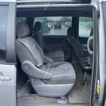 2006 Toyota Sienna LE 7 Passenger