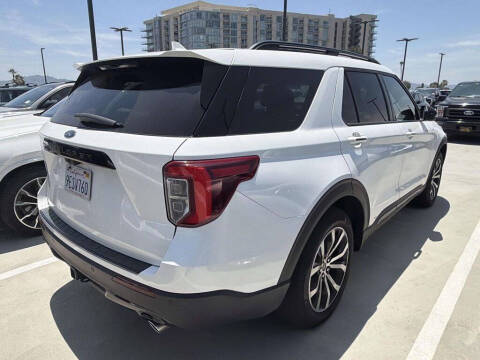 2022 Ford Explorer ST-Line