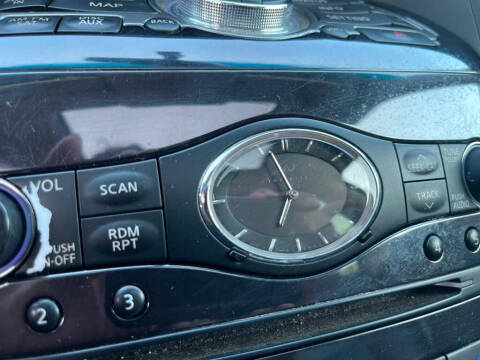 2011 Infiniti FX35