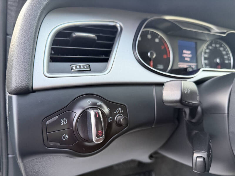 2015 Audi A4 2.0T quattro Premium