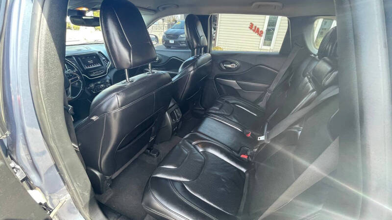 2021 Jeep Cherokee Latitude Lux