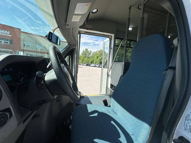 2025 Ford E-Series
