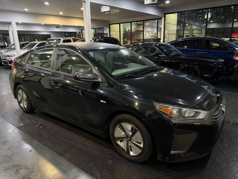 2017 Hyundai Ioniq Hybrid Blue