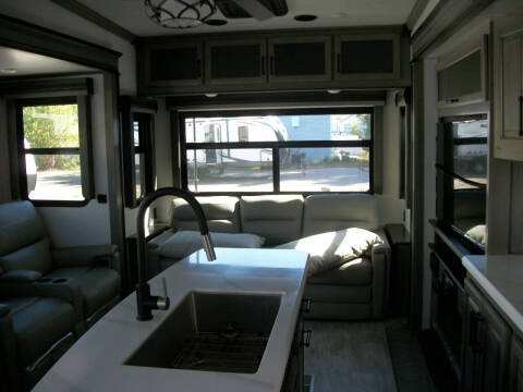 2023 Keystone RV Montana 3231CK