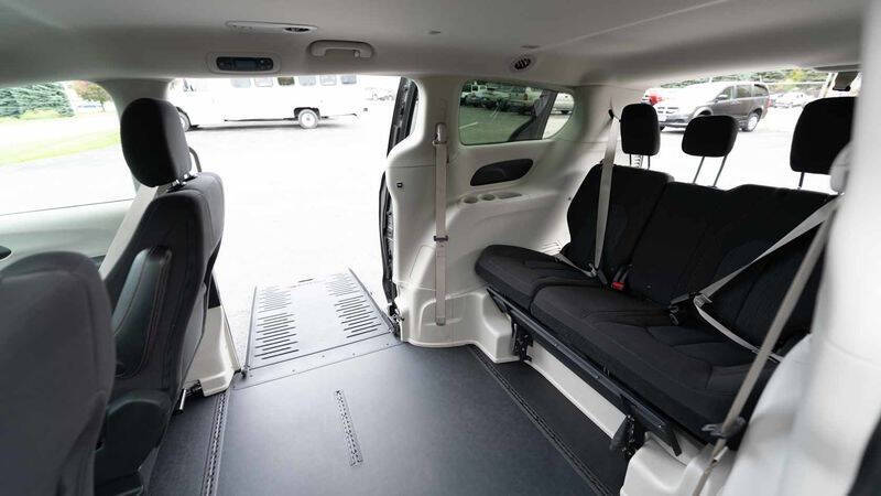 2020 Chrysler Pacifica Touring