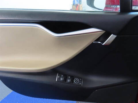 2013 Tesla Model S Performance