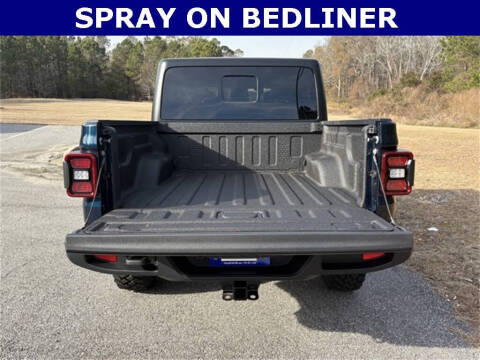 2025 Jeep Gladiator Willys