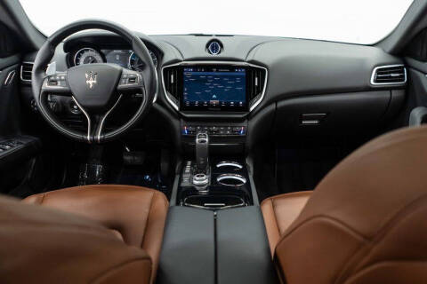 2022 Maserati Ghibli Modena Q4