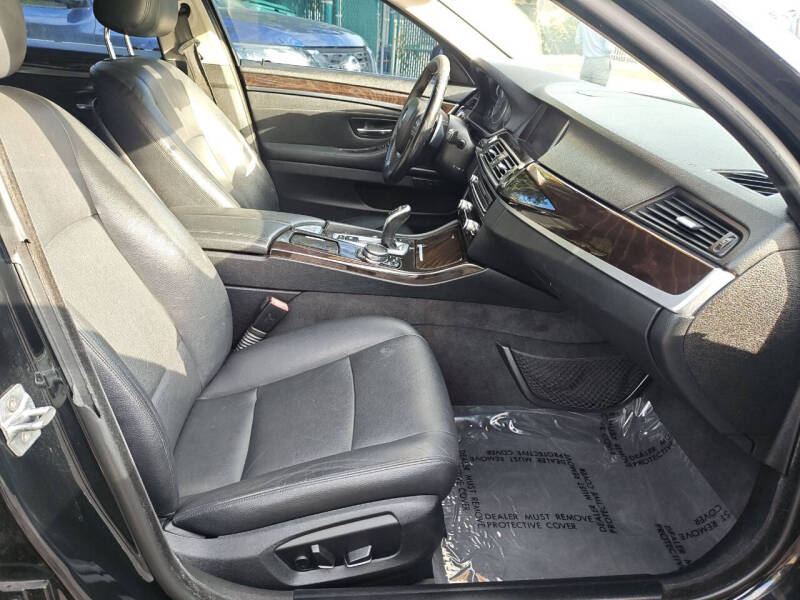 2016 BMW 5 Series 528i
