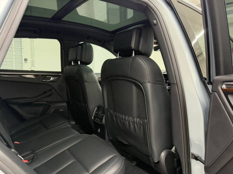 2020 Porsche Macan S