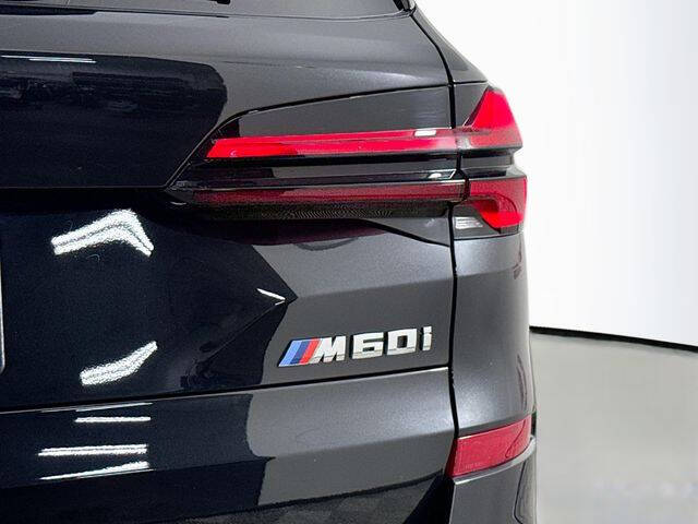 2024 BMW X5 M60i