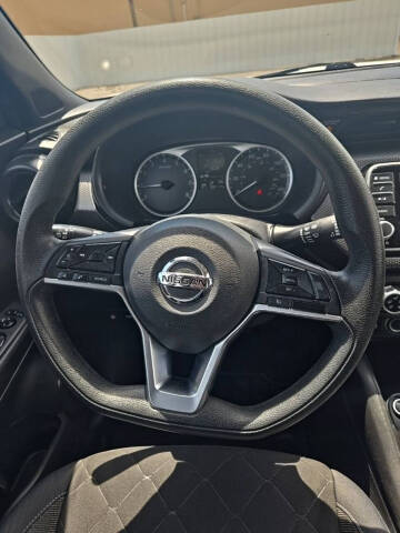 2020 Nissan Kicks S