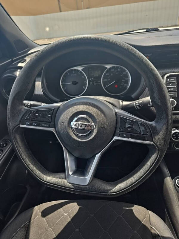 2020 Nissan Kicks S