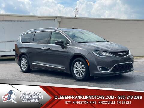 2019 Chrysler Pacifica for sale at Ole Ben Franklin Motors KNOXVILLE - Clinton Highway in Knoxville TN