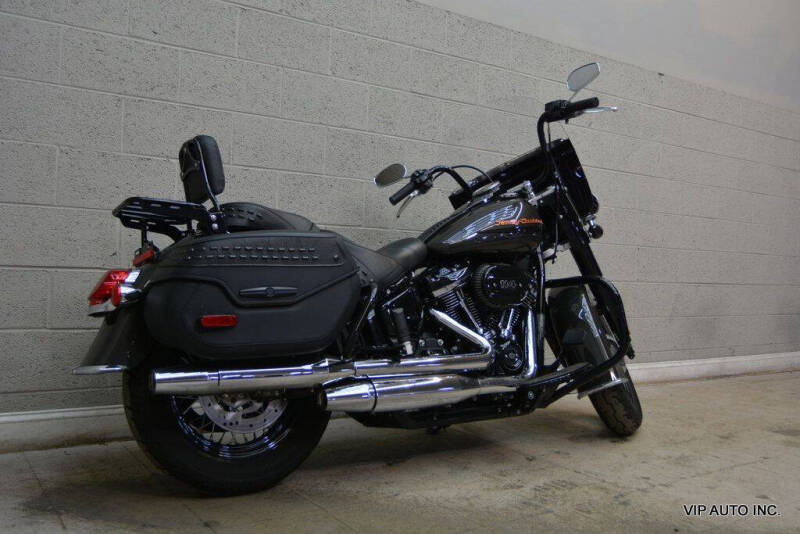 2019 Harley-Davidson FLHCS