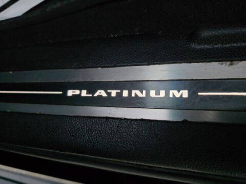 2017 Cadillac Escalade Platinum