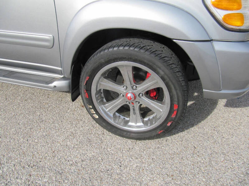 2002 Toyota Sequoia SR5